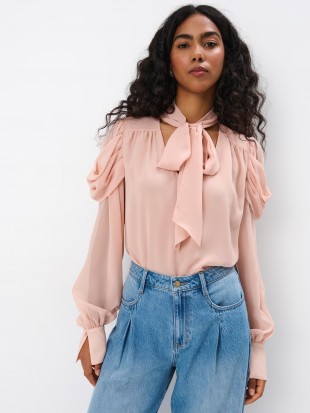 Mati V-yaka Standart Boy Regular Fit Pudra Renk Bluz